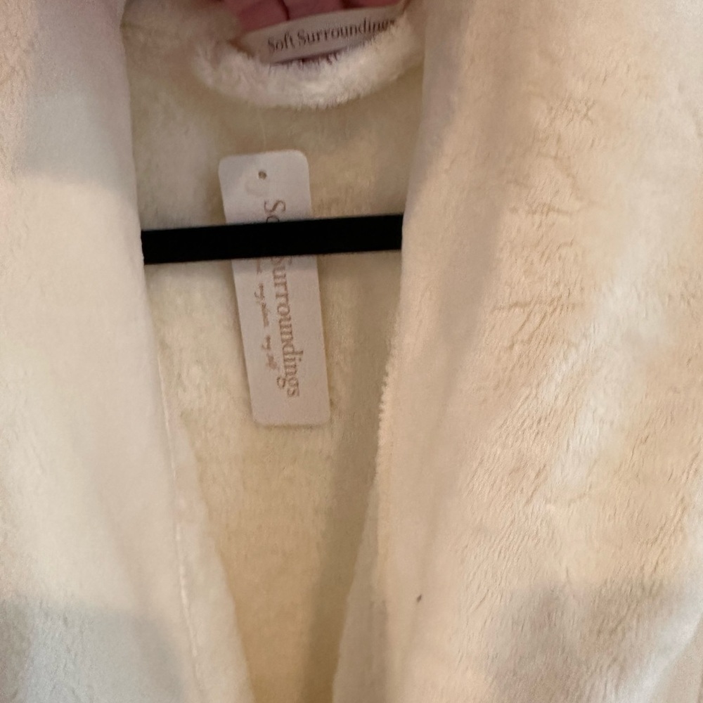 Soft Surroundings Plush Cream Amalia Wrap Robe - NWT - Picture 4 of 8